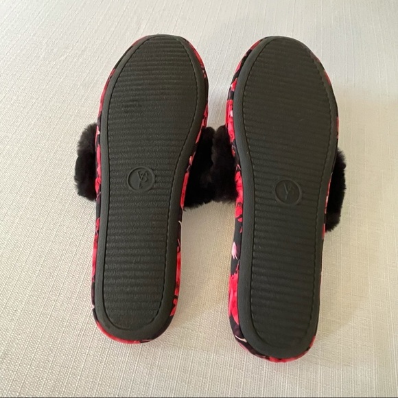Victoria’s Secret Signature Floral Satin Slippers - Picture 8 of 10